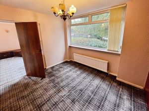 Dining room- click for photo gallery